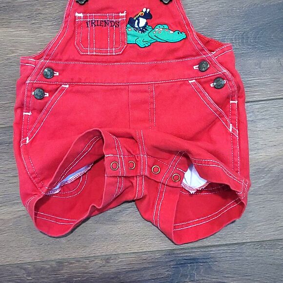 Vintage Shortalls Kids 12 M Red Overalls In Design Alligator Frog Friends Shorts - Picture 5 of 11